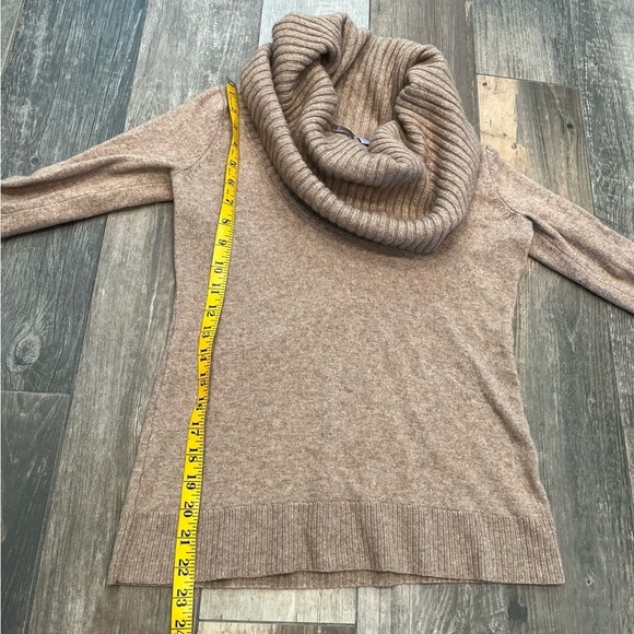 Cullen Womens Tan Cashmere wool Blend Cowl Neck Sweater Size Medium - Picture 6 of 8